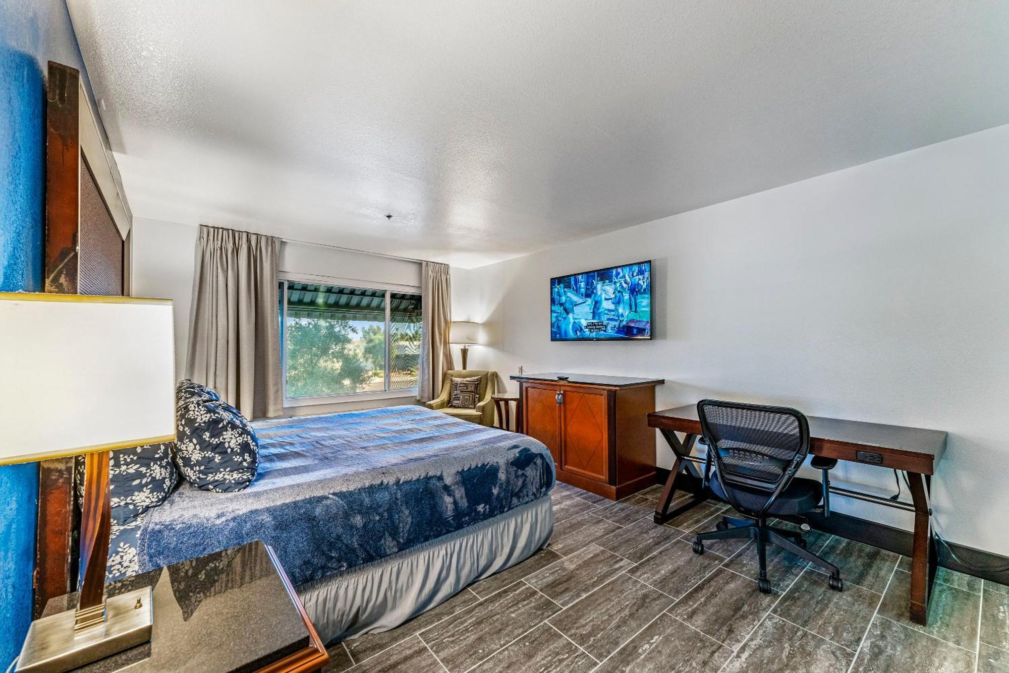 Tempe Corner Apartment Studio King Bed Exterior photo