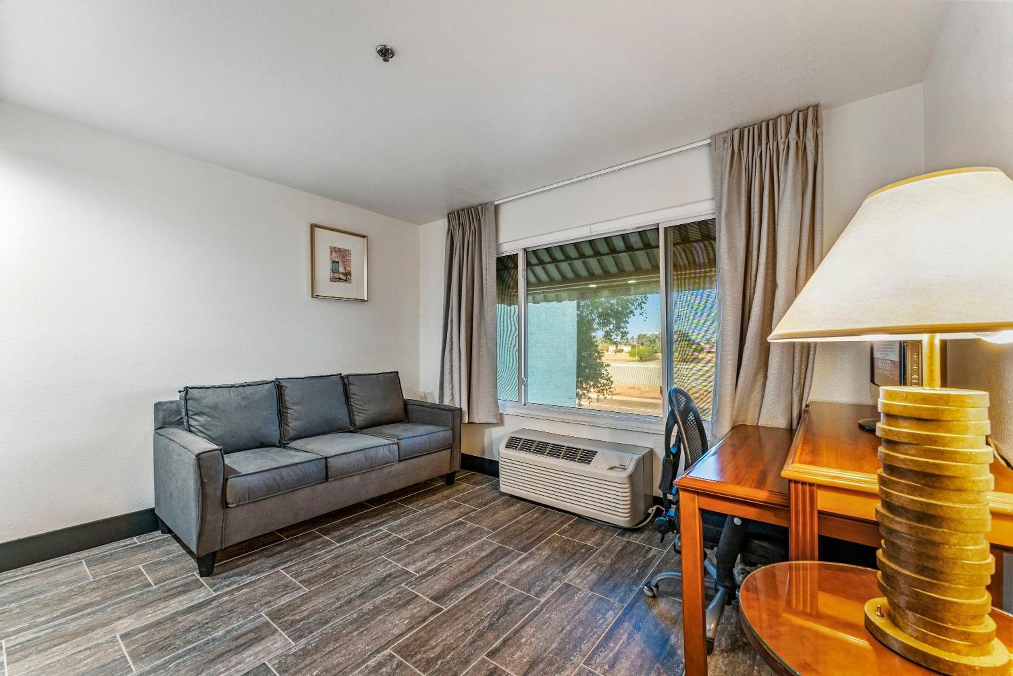 Tempe Corner Apartment Studio King Bed Exterior photo