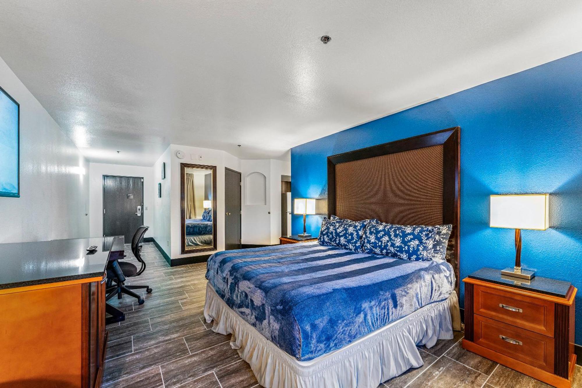 Tempe Corner Apartment Studio King Bed Exterior photo